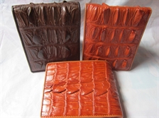 Ví nam da đuôi cá sấu