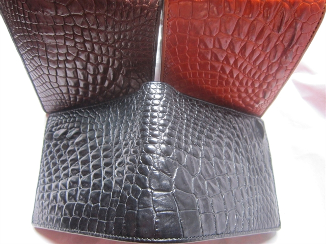 Ví nam da tay chân cá sấu