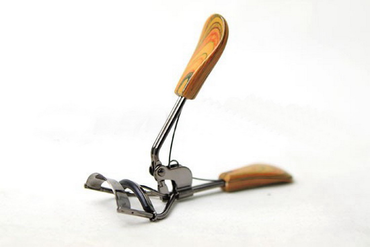 Bấm mi gỗ Curler tặng kèm 1 miếng đệm bấm mi